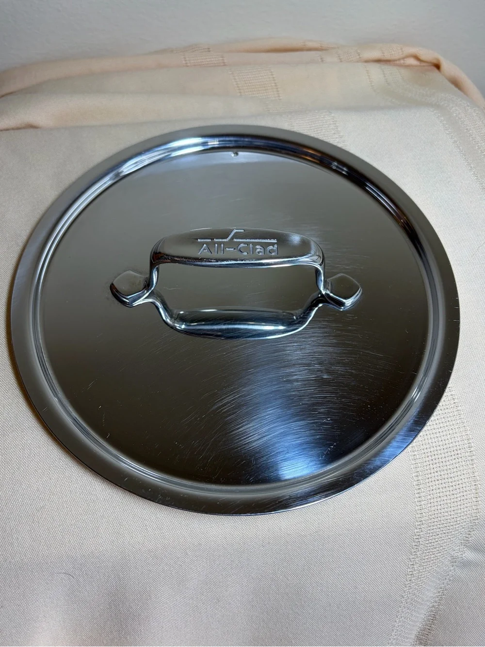 All-Clad Stainless Steel Cookware Lid - replacement 8.5in  7.25 in